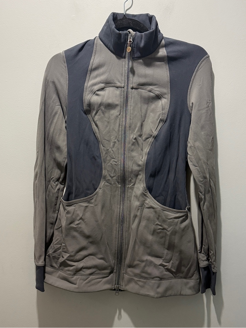 Lululemon Rare Forme Zip Up Jacket
Grey / Navy - Picture 2 of 4